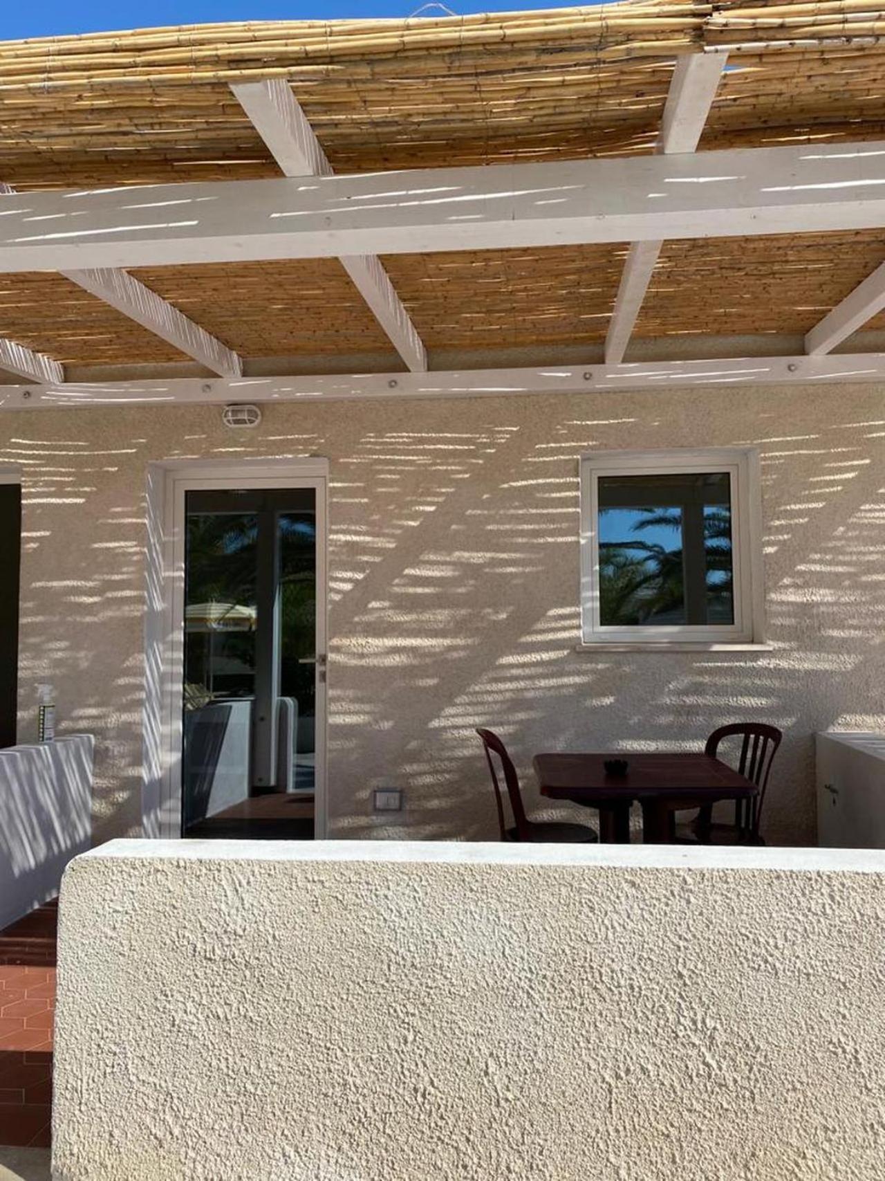 Lido Di Alghero Rooms On The Beach Kültér fotó